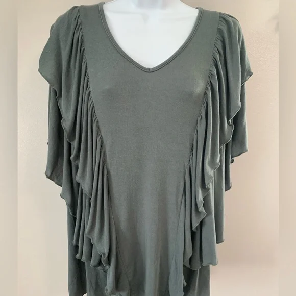 POL V-Neck Ruffle Top in Teal - Picture 14 of 16